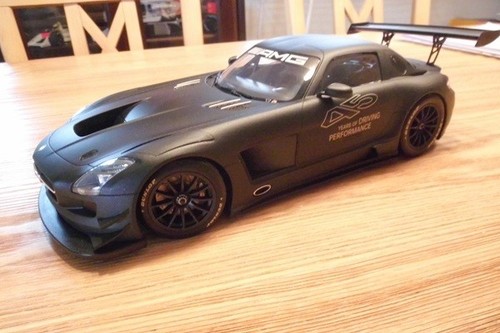 Minichamps sls amg gt3 1 - minichamps,