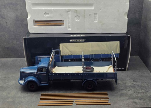 Minichamps mercedes - 1:18,