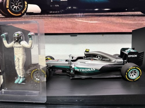 Mercedes amg w07 - mercedes,