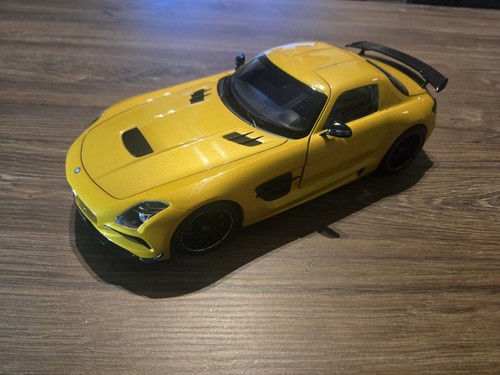 Minichamps sls black series - minichamps,