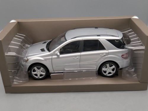 Modellautos minichamps - 1:18,