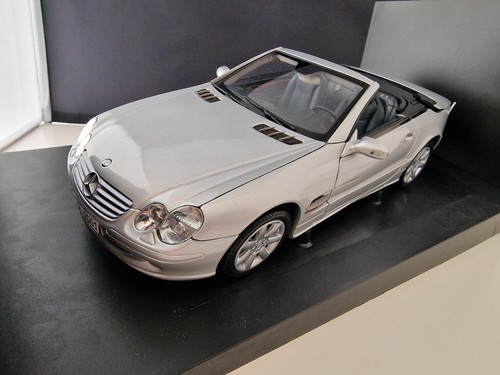 Minichamps mercedes sl500 - mercedes,